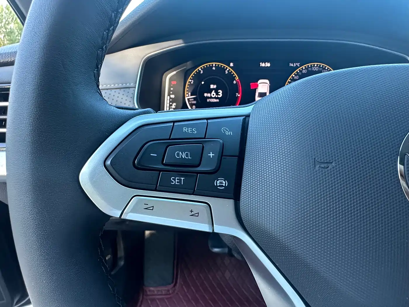 Volkswagen Lavida 2023 Facelift 1.5L Auto Starlight 5 Million Edition фото 7