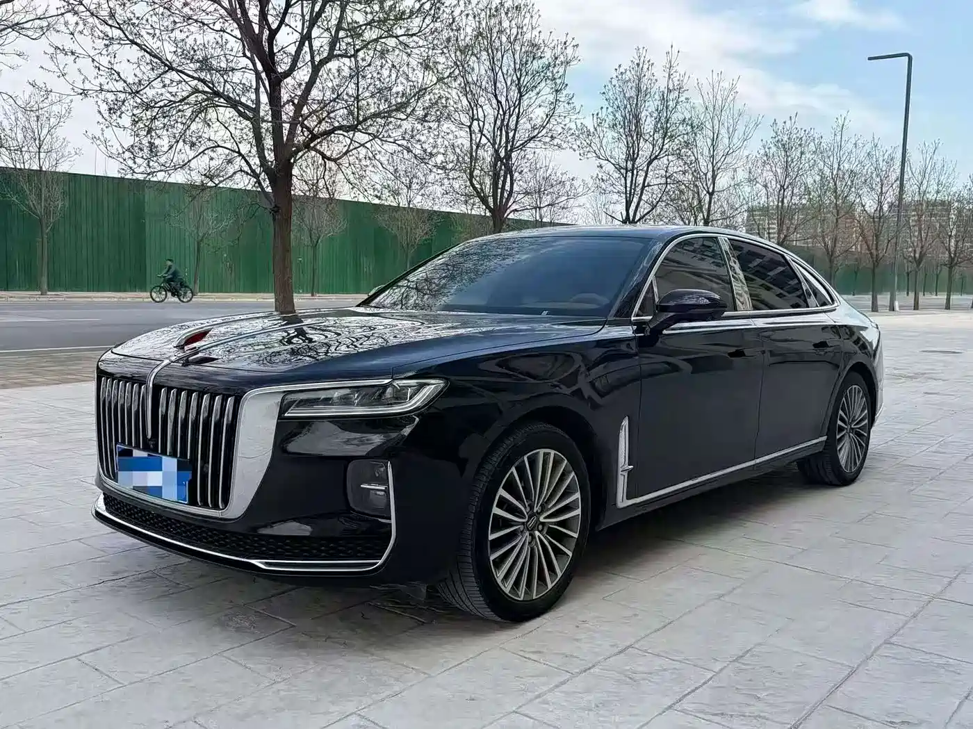 Hongqi H9 2022 2.0T Smart Connect Flag Enjoy Edition