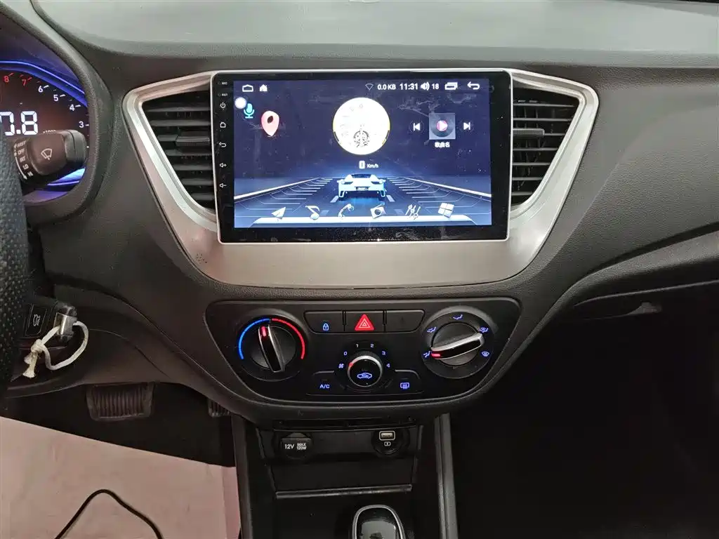 Hyundai Verna 2020 1.4L CVT GLS Cool Edition фото 13