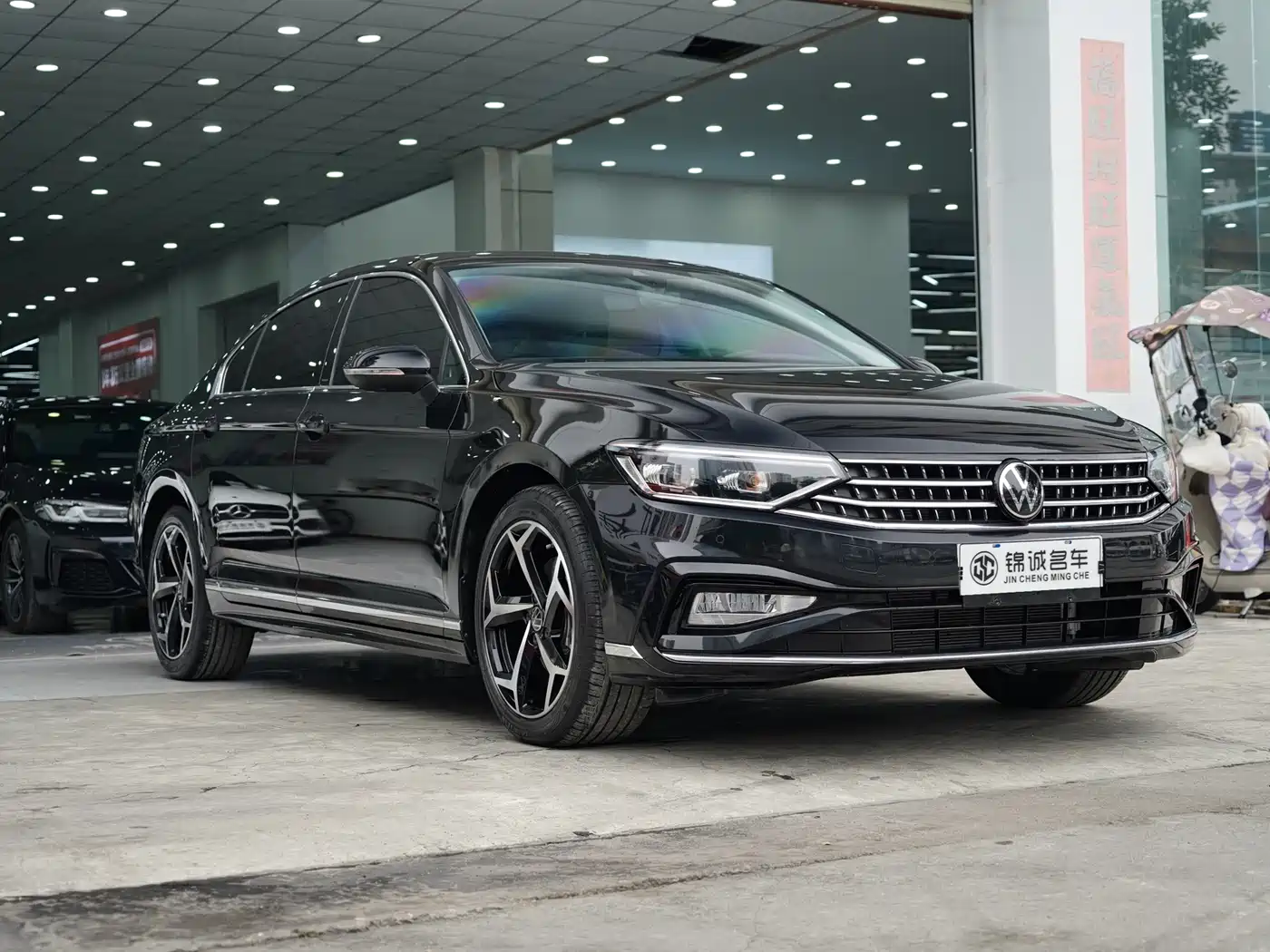 Volkswagen Magotan 2024 2 Million Units Public Sharing Edition 330TSI DSG Luxury фото 3
