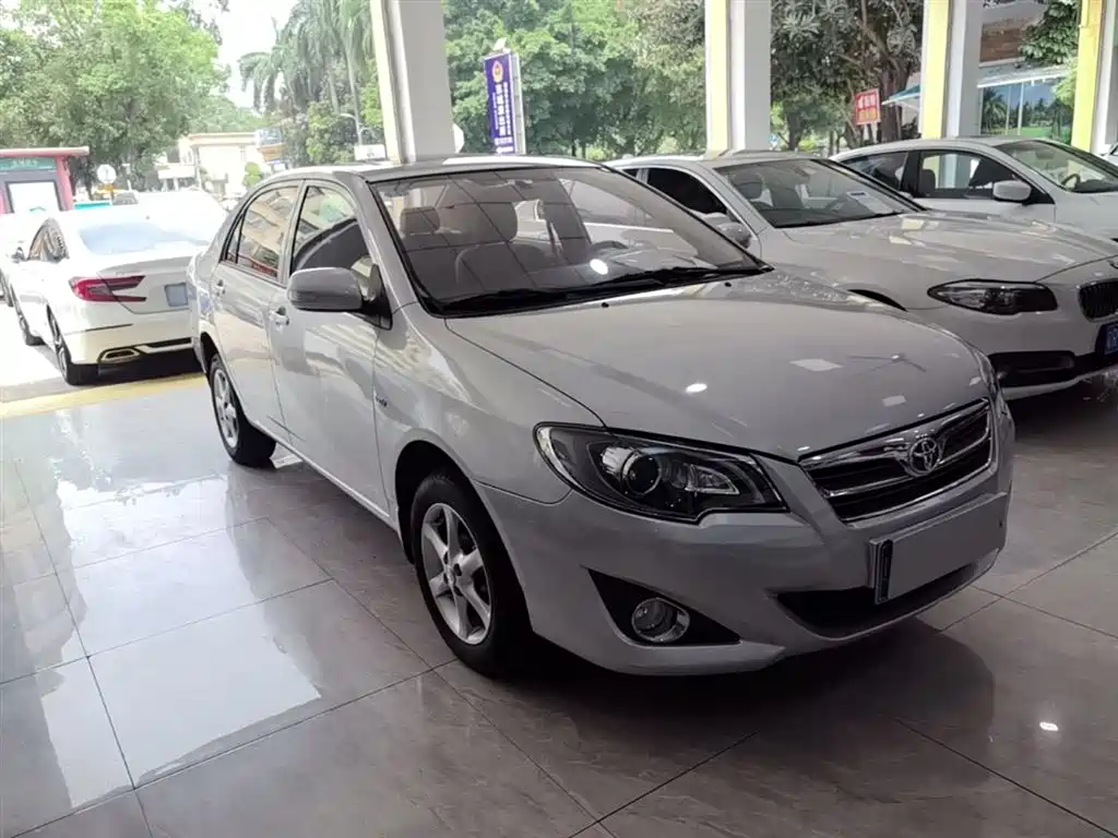 Toyota Corolla 2013 1.6L Automatic Excellence Edition фото 4