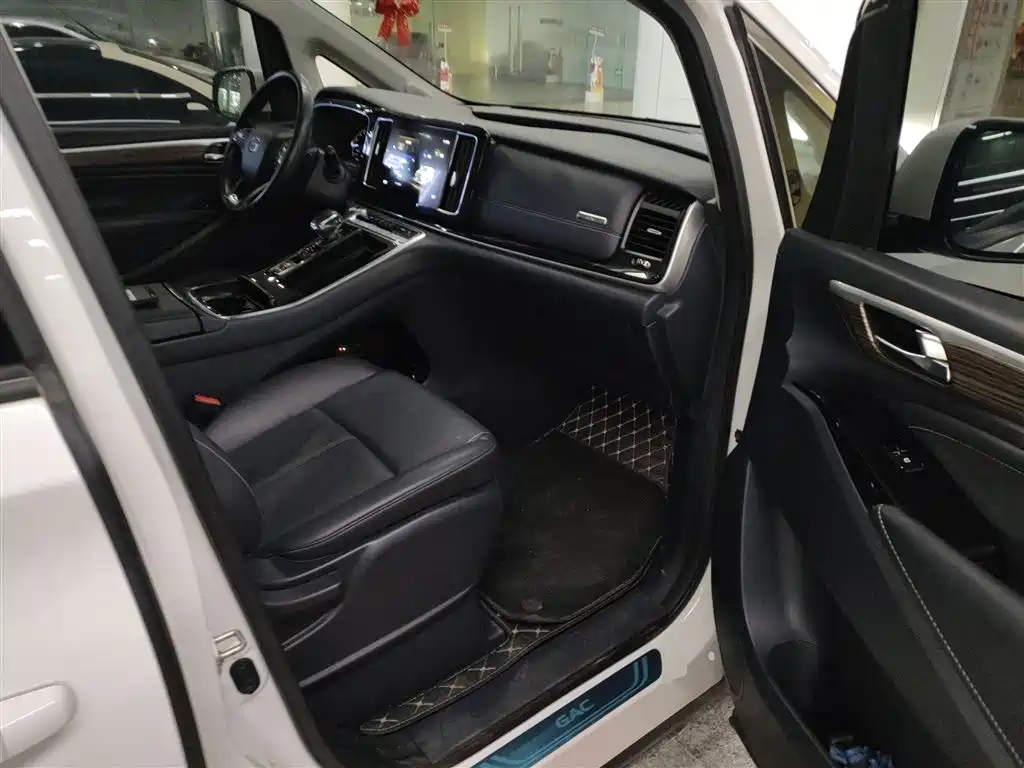 GAC Trumpchi Trumpchi M8 2021 Leading Show Series 390T Premium Edition фото 25