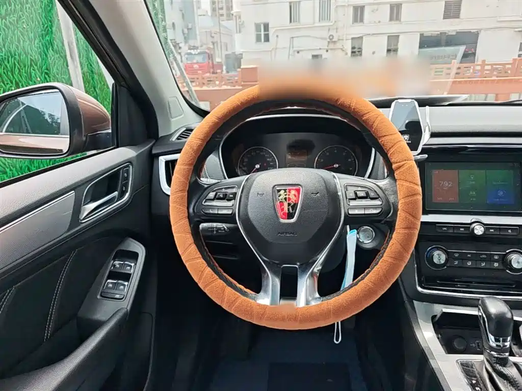 Фото 3 - Roewe RX5