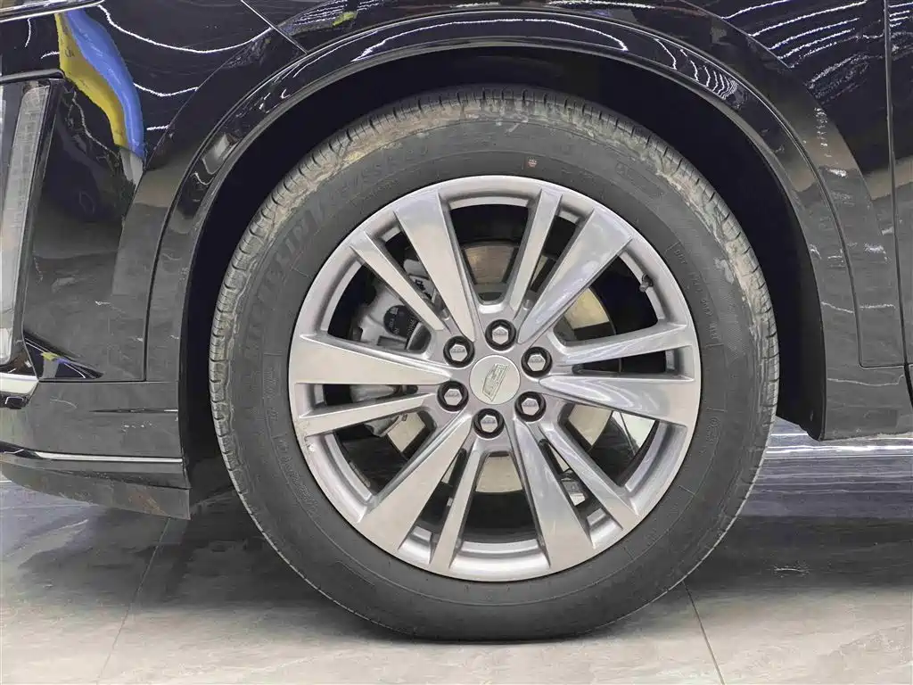 Cadillac XT6 2021 28T 6-Seater Luxury фото 4