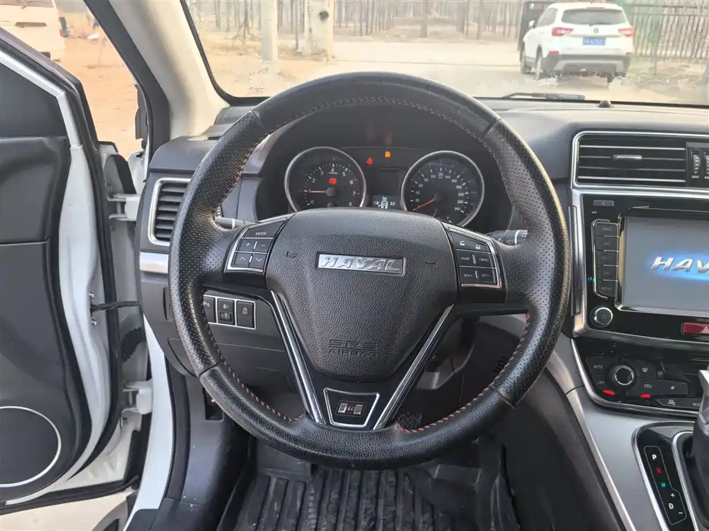 Haval H6 2017 Red Label Sport 1.5T Automatic 2WD Luxury фото 3