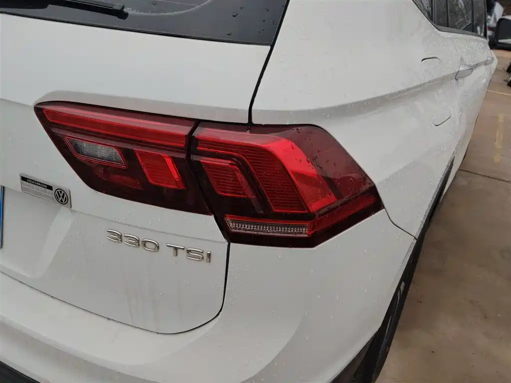 Volkswagen Tiguan L 2023 330TSI Auto 2WD Comfort Edition фото 24