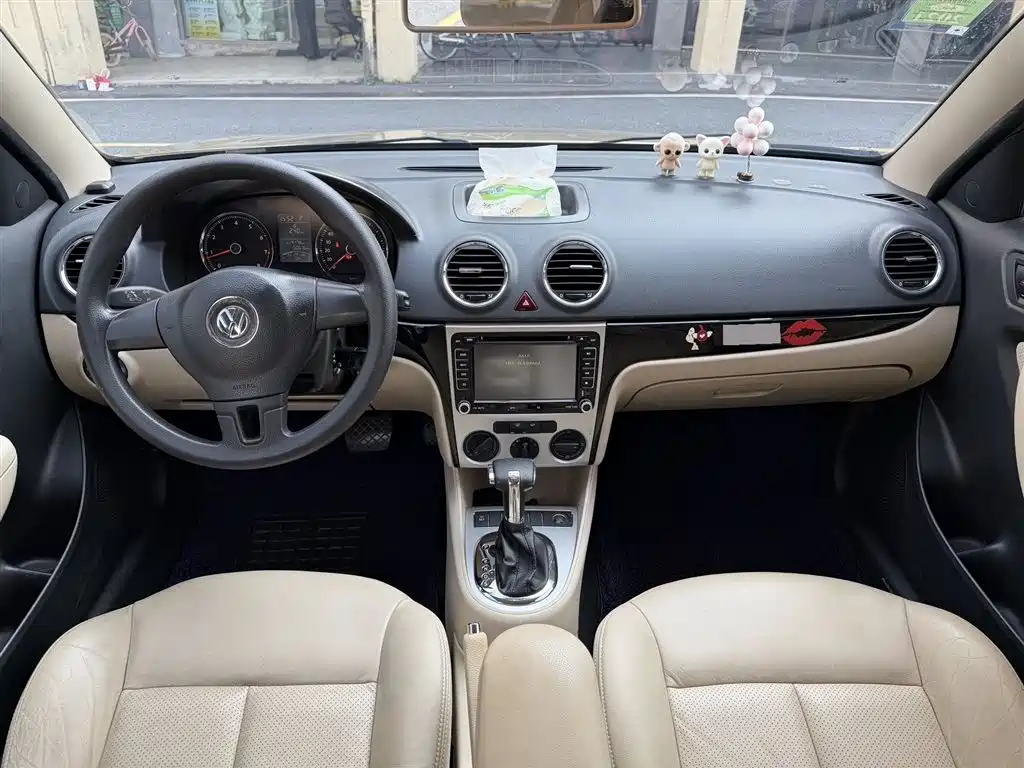 Volkswagen Lavida 2011 1.4TSI DSG Pinxuan Edition фото 6