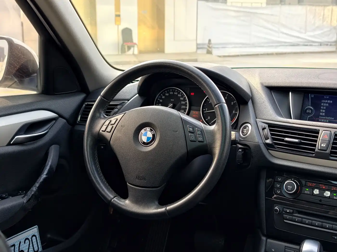 BMW X1 (Import) 2012 sDrive18i Luxury фото 12