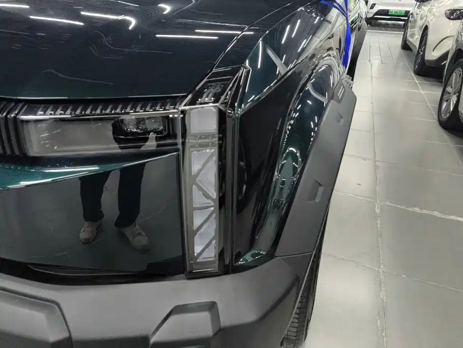 2025 iCAR 03