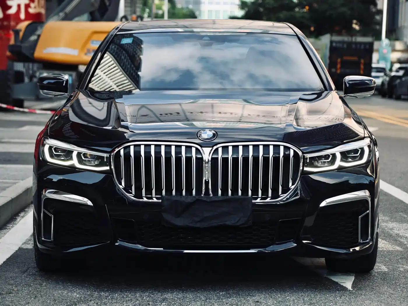 BMW 7 Series 2019 740Li Leading M Sport Package фото 9