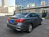 Фото 9 - Nissan Sylphy