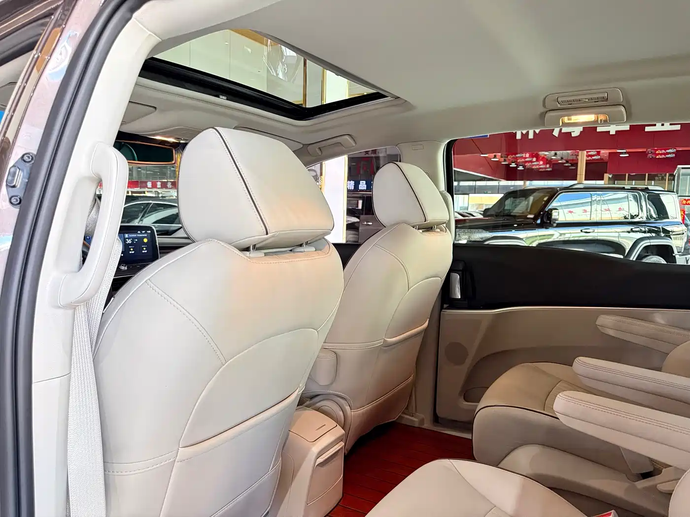 Buick GL8 2023 Land Business Class 652T Luxury фото 26