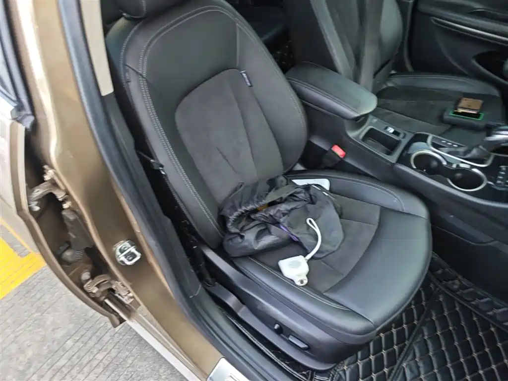 Buick Verano 2017 Sedan 20T DCT Elite фото 25