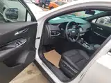 صورة 16 - Cadillac XT4