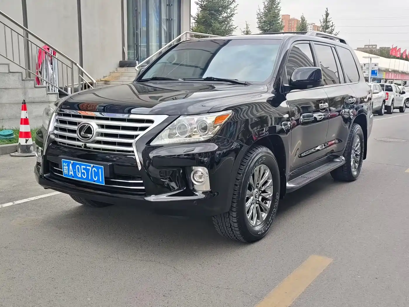 Lexus LX 2011 2009 570