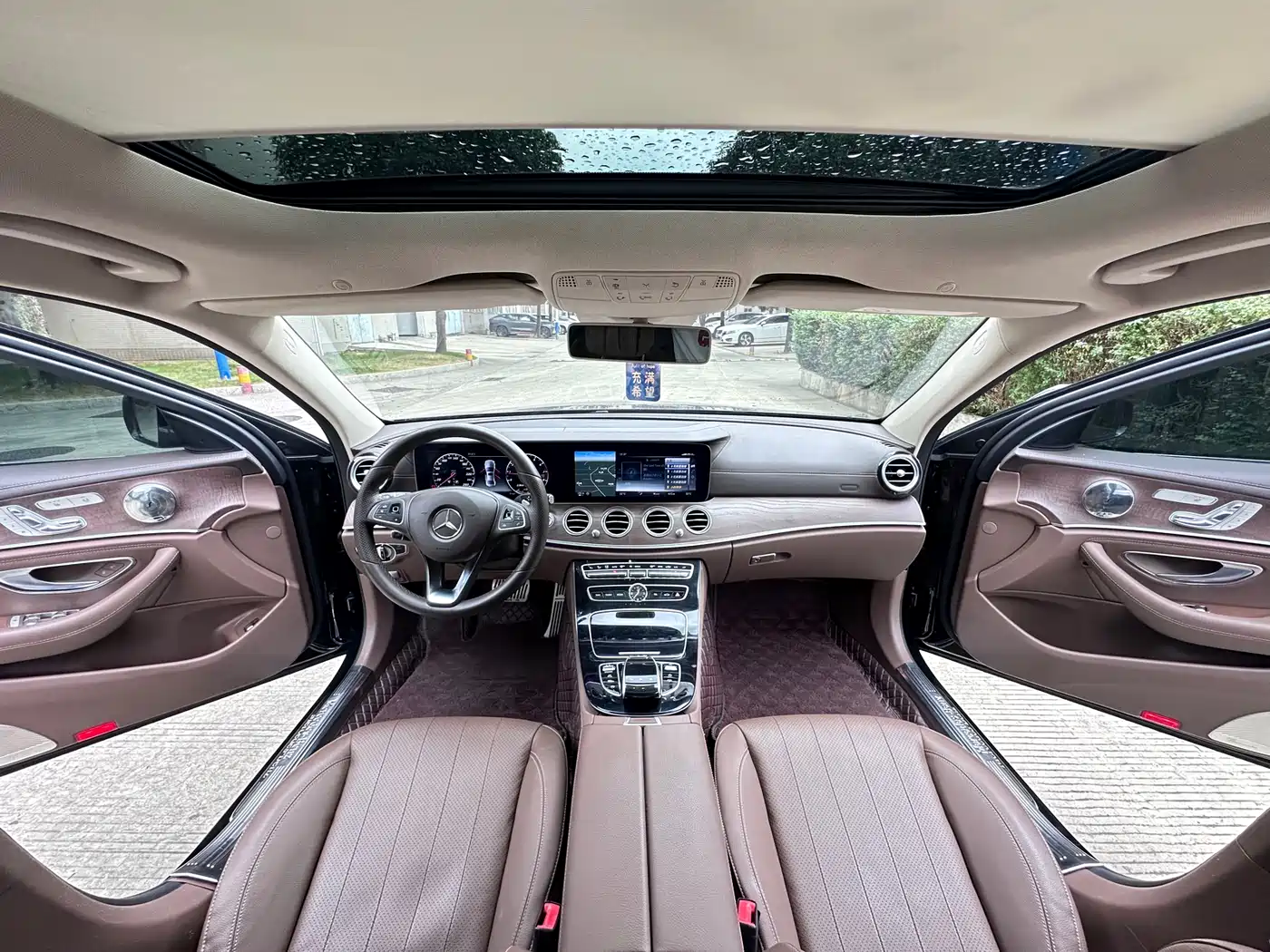 Mercedes-Benz E-Class 2017 E 300 L Luxury фото 10