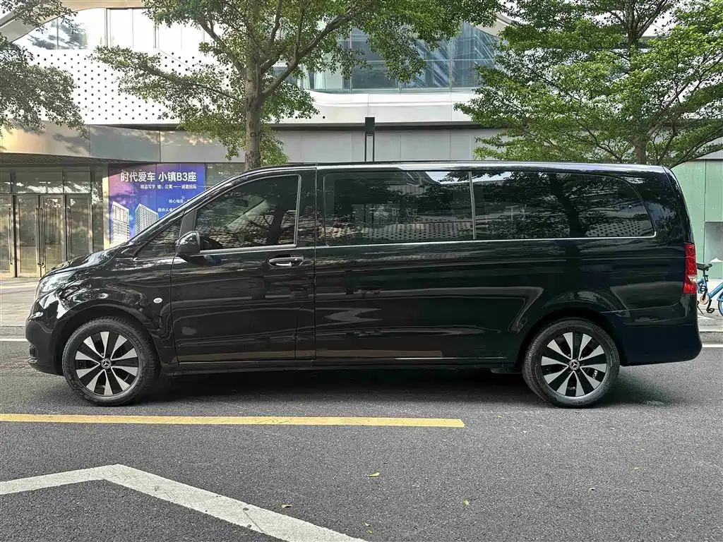 Mercedes-Benz Vito 2021 2.0T Elite 7-Seater фото 10