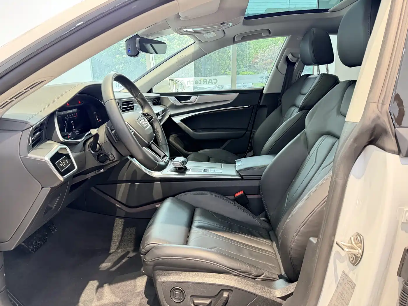 Audi A7 2023 Model 45 TFSI Premium Selection Edition фото 12