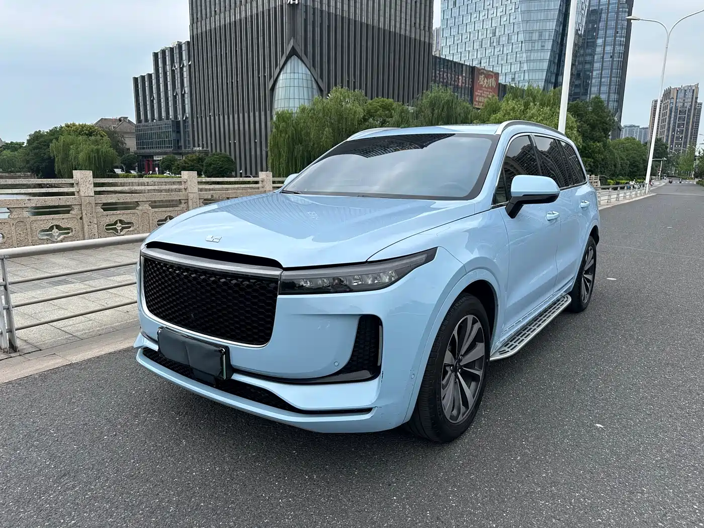 Li Auto Li ONE 2020 Extended Range 6-seater