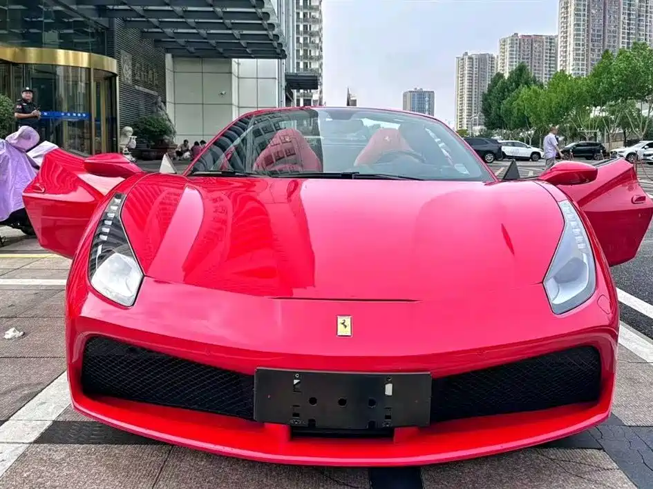 Ferrari 488 2018 2015 488 Spider