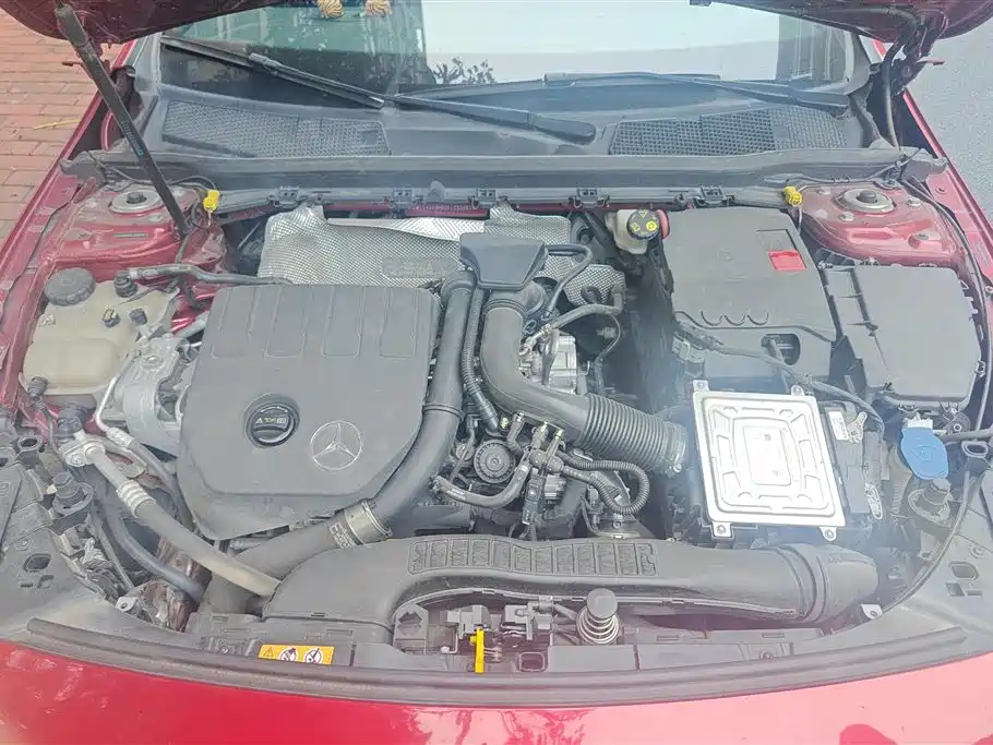 Mercedes-Benz A-Class 2019 Facelift A 200 L Sports Sedan фото 10