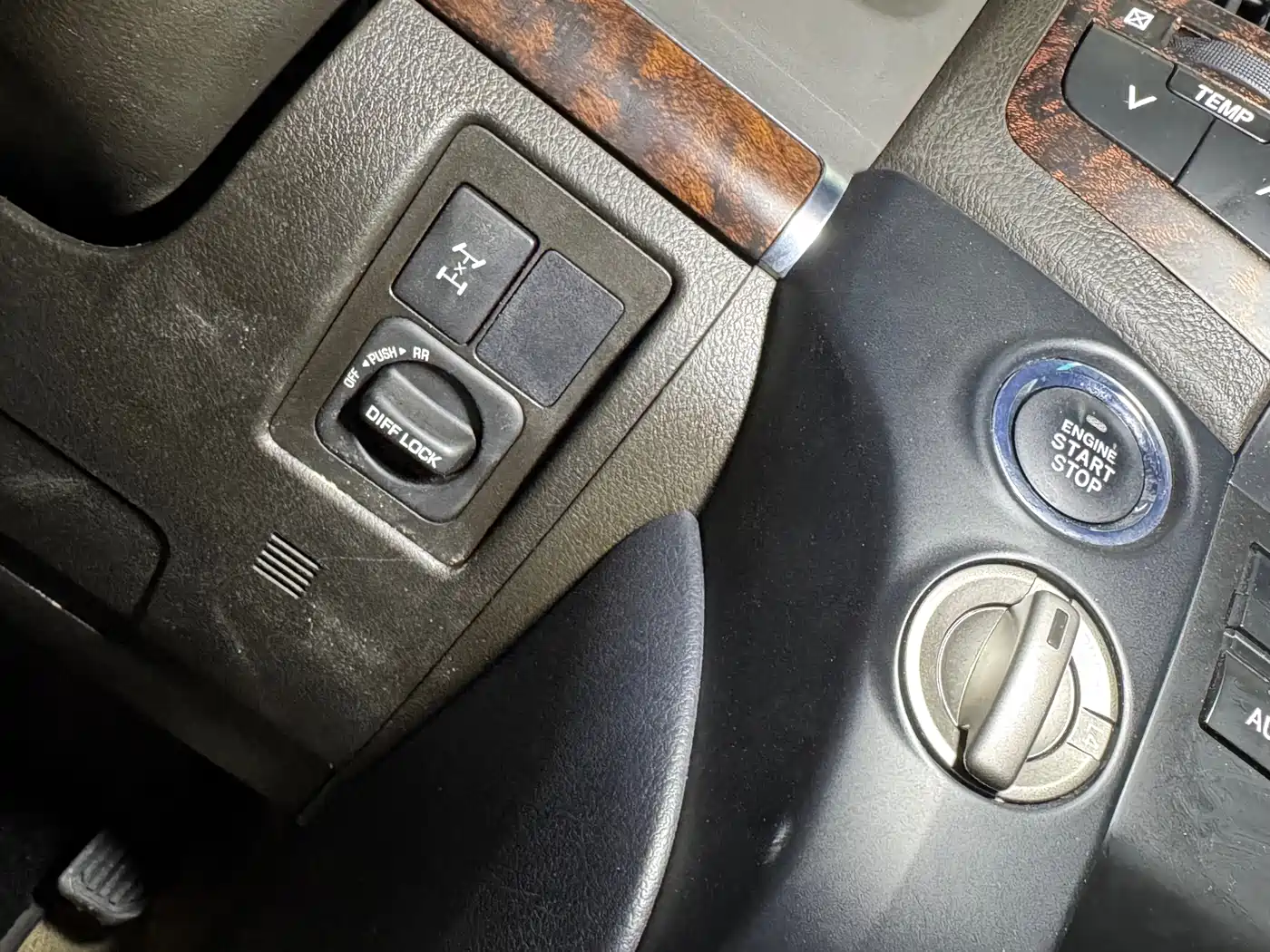 Toyota Land Cruiser (Import) фото 20