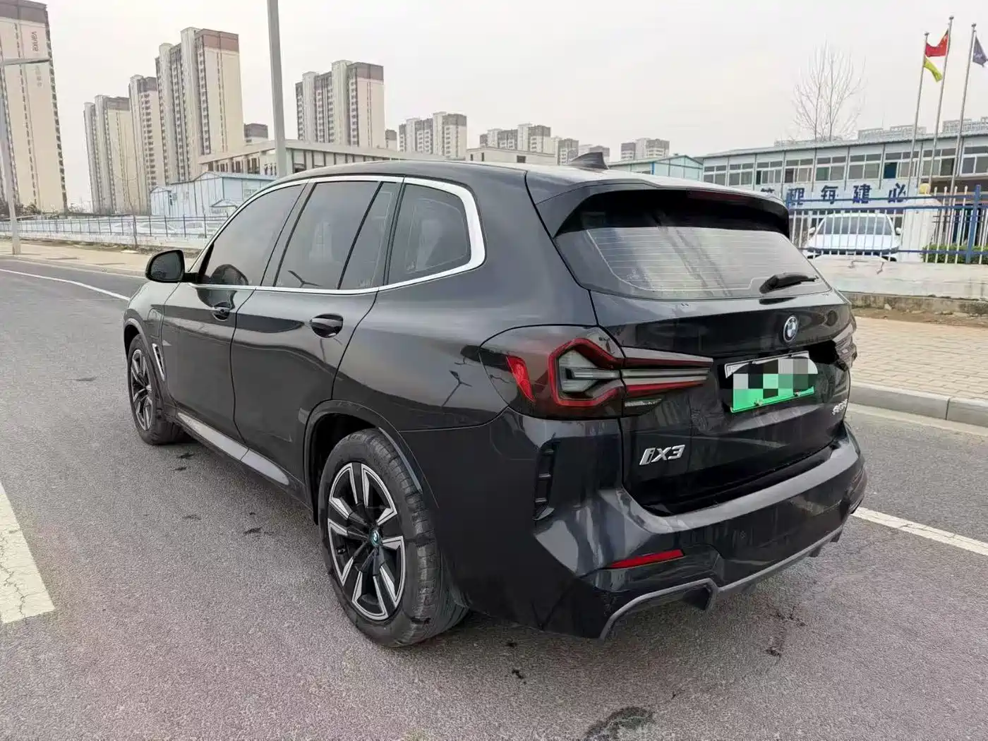 BMW IX3