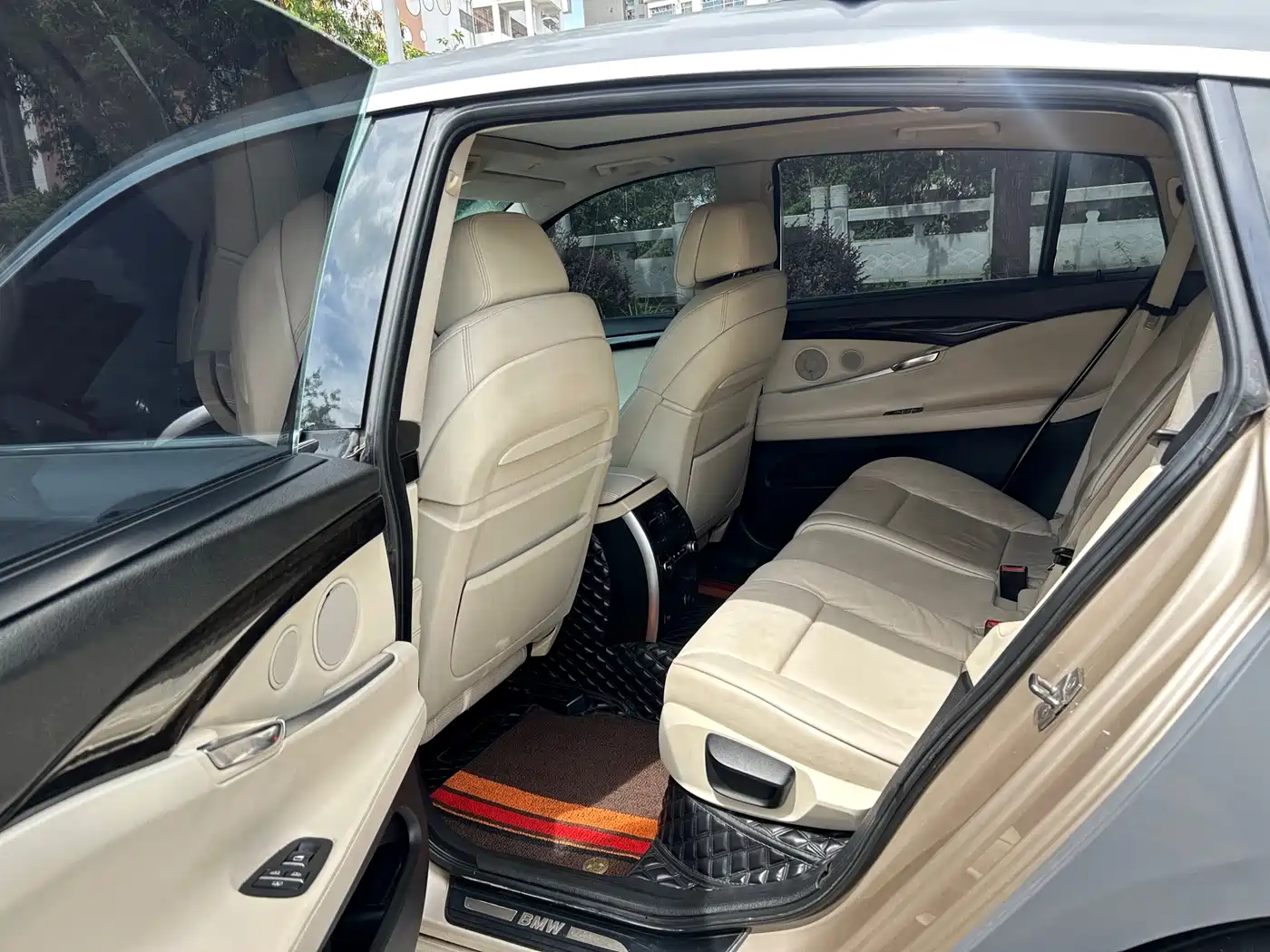 BMW 5 Series GT 2010 2010 535i Leading Model