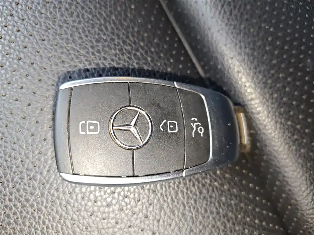 Mercedes-Benz GLC 2020 Facelift GLC 300 L 4MATIC Dynamic фото 18
