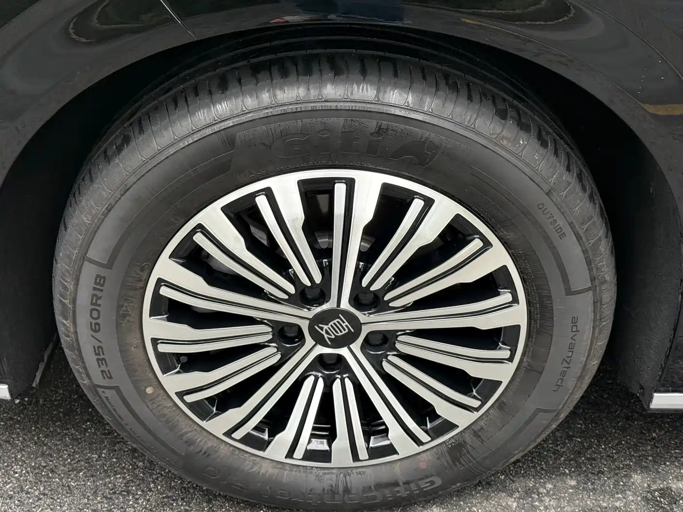 BYD Xia 2025 DM-i 1.5T 100km Surpass Edition фото 3