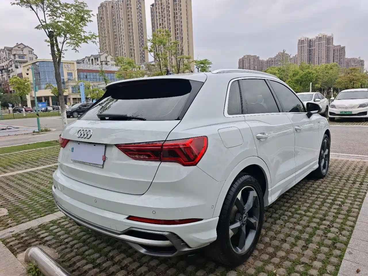 Audi Q3 2022 35 TFSI Fashion Dynamic фото 4