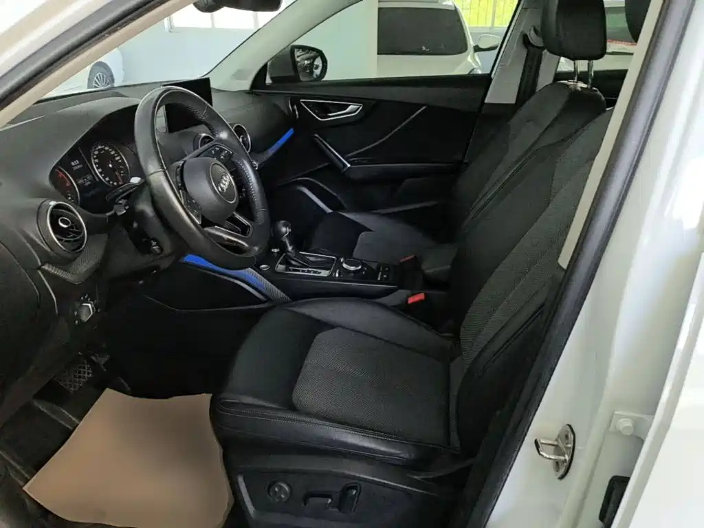 Фото 15 - Audi Q2L