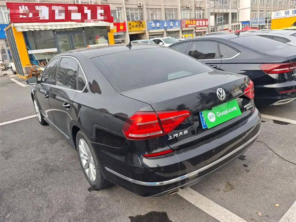 Volkswagen Passat 2017 330TSI DSG Prestige фото 21