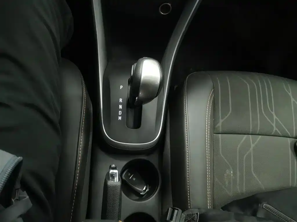 Chevrolet Trax 2018 330T Automatic 2WD Luxury фото 14