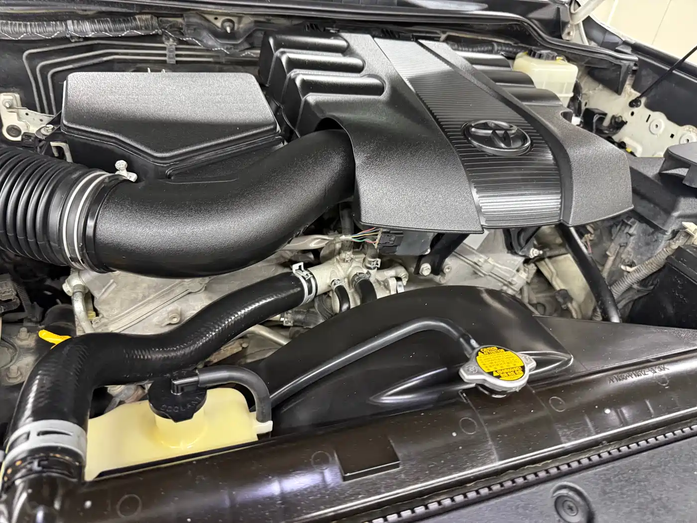Toyota Land Cruiser (Import) 2015 2015 4.0L V6 Middle East Limited Edition