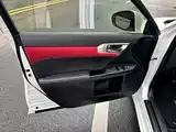 Photo 9 - Lexus CT