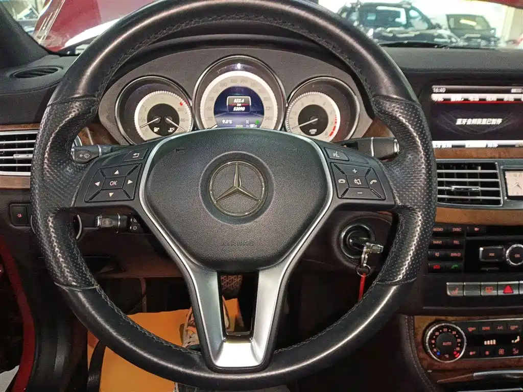 Mercedes-Benz CLS 2012 CLS 300 CGI фото 11