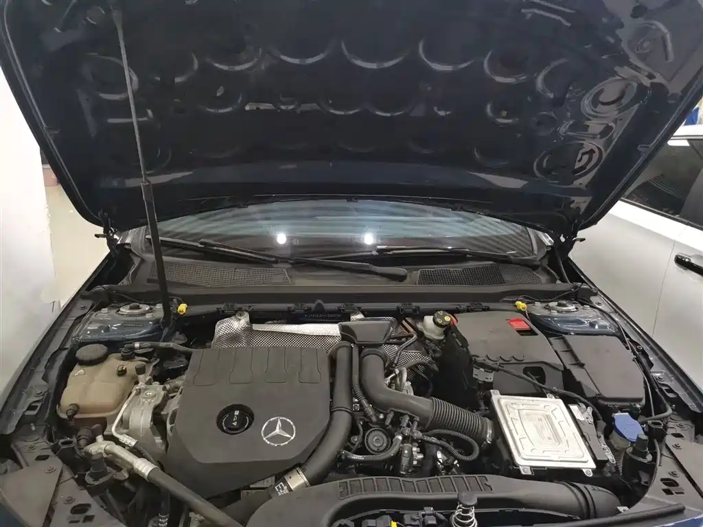 Mercedes-Benz A-Class 2019 A 180 L Sport Sedan фото 10