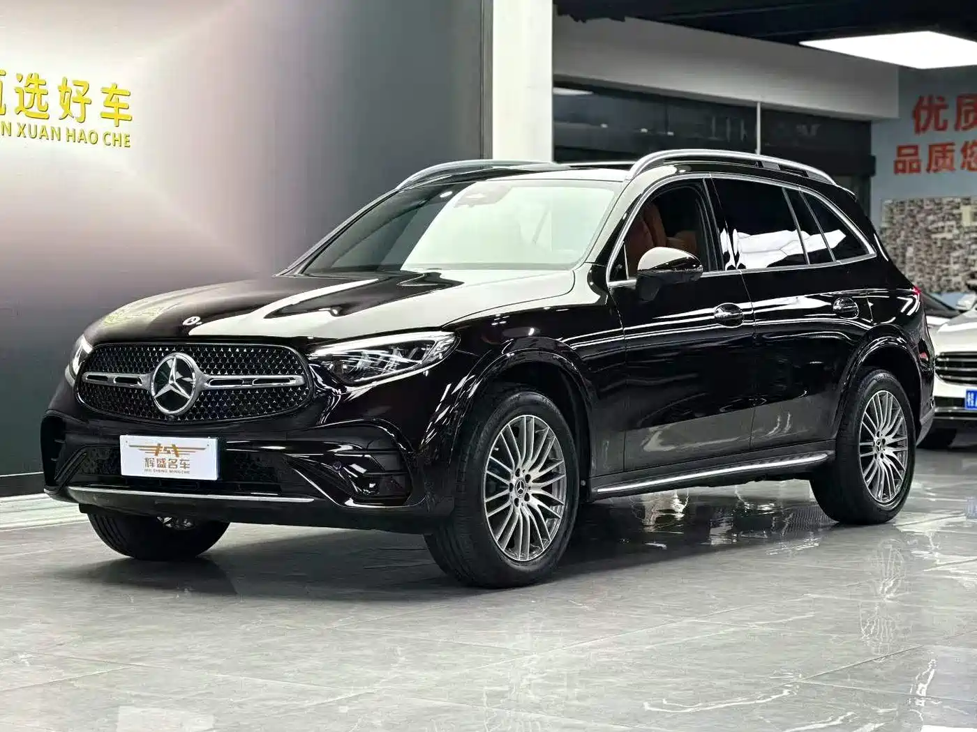 MERCEDES-BENZ GLC