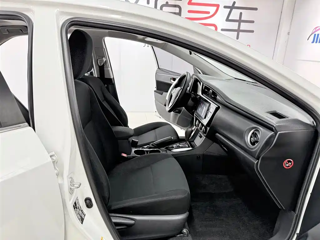 Toyota Corolla 2017 Facelift 1.2T S-CVT GL-i фото 16