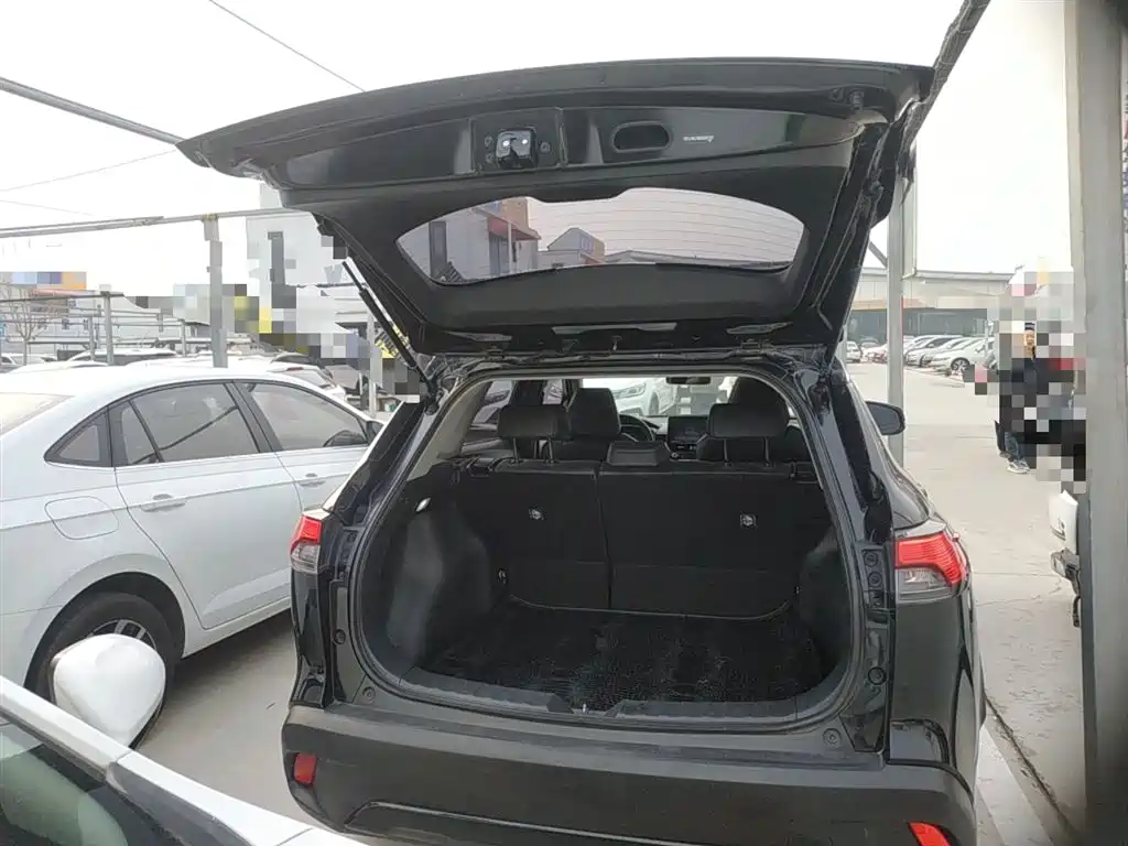 Toyota Corolla Cross 2022 2.0L Premium Edition фото 9
