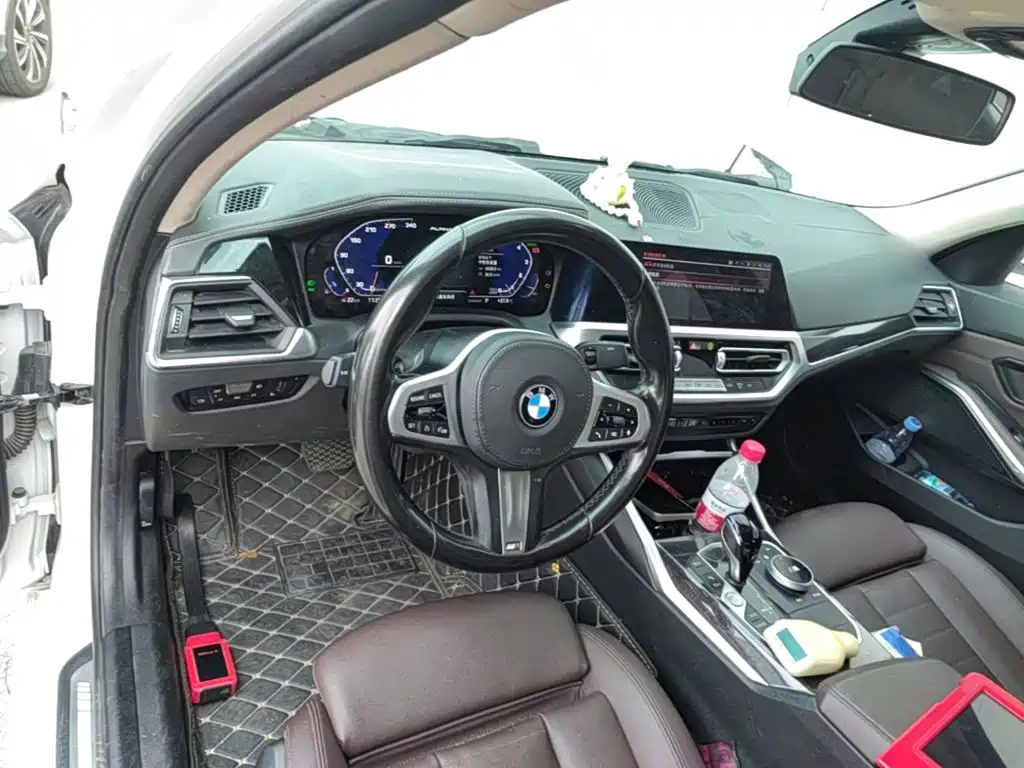 Фото 10 - BMW 3 Series