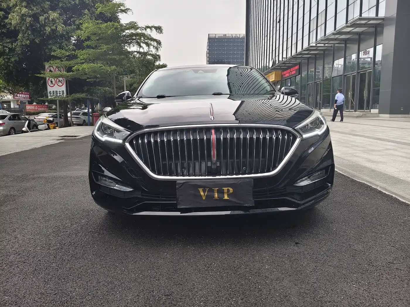 Hongqi H5 2022 Classic 1.8T Auto Smart Connect Flag Rhythm Edition фото 2