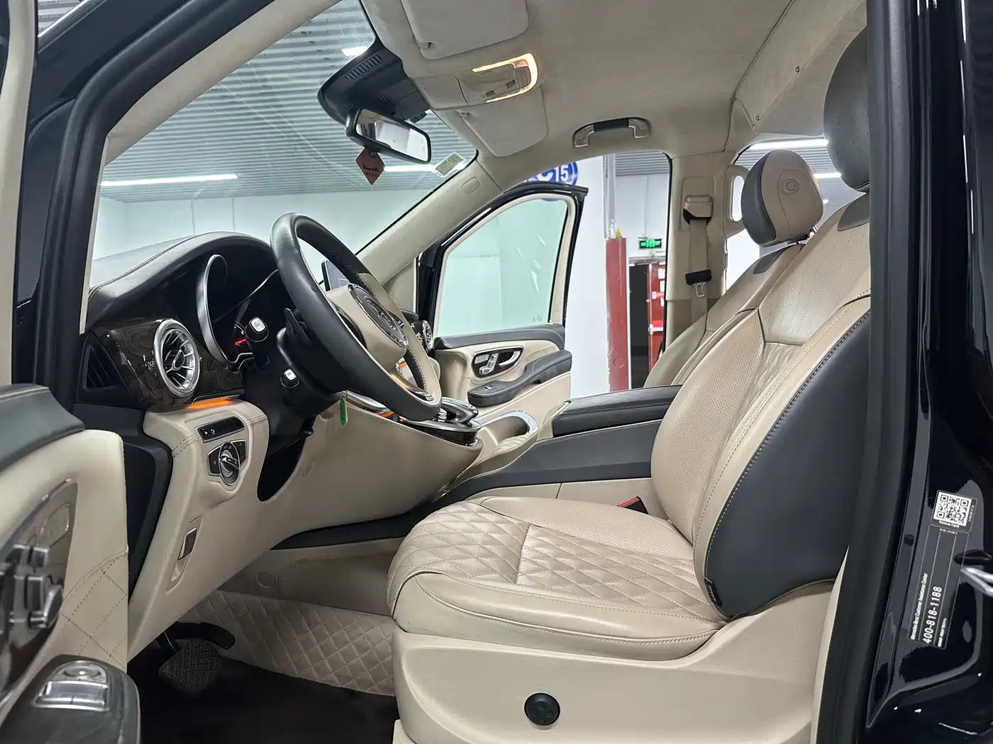 Mercedes-Benz V-Class 2018 V 260 L Premium Long Wheelbase Edition China VI фото 5