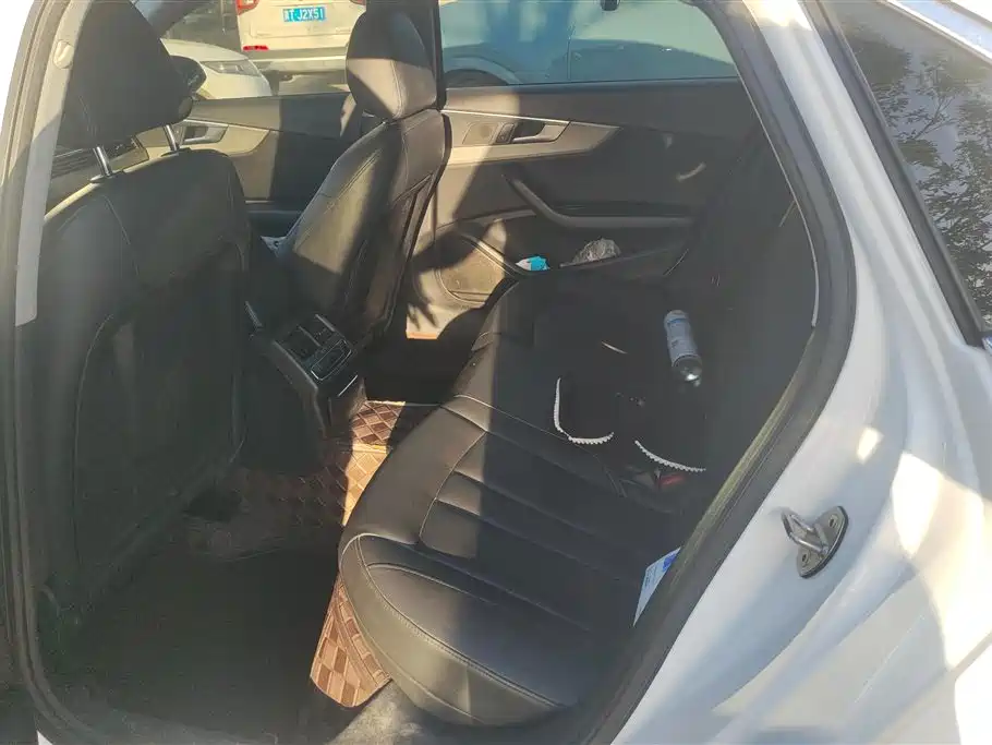 Audi A4L 2019 40 TFSI Progressive (China VI) фото 11