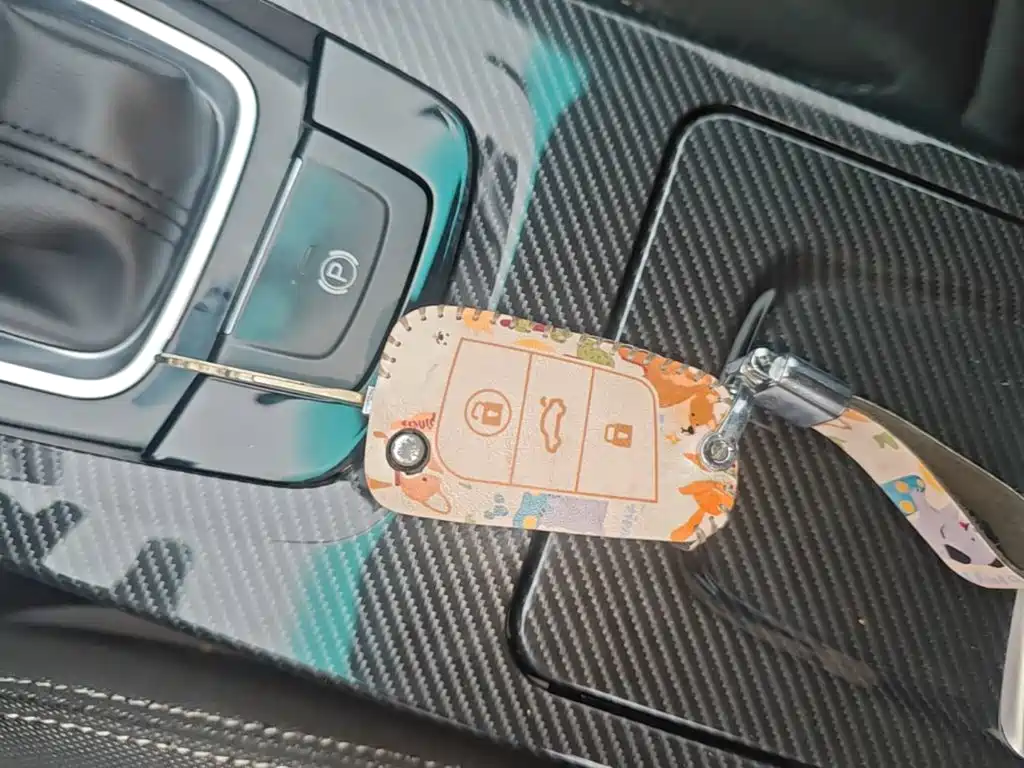 Luxgen U6 SUV 2019 2017 Facelift 1.6T Innovation