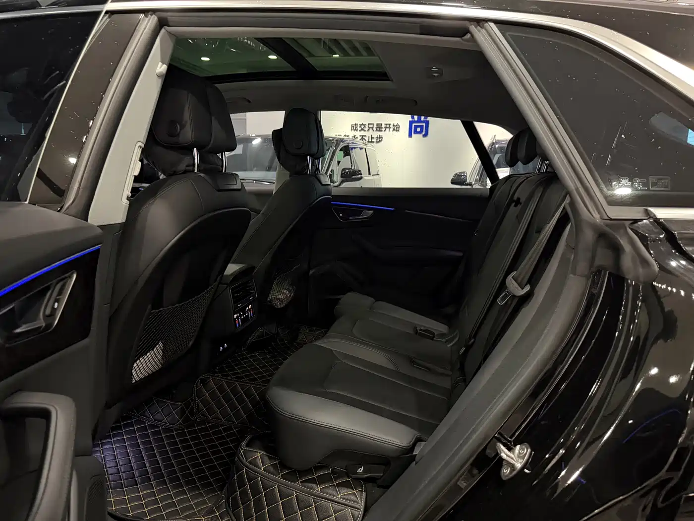 Audi Q8 2024 2023 55 TFSI Luxury Sport