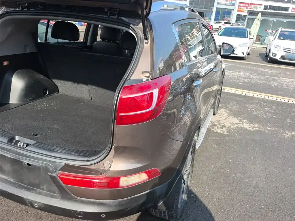 Kia Sportage 2014 2.0L Automatic 2WD GLS фото 7