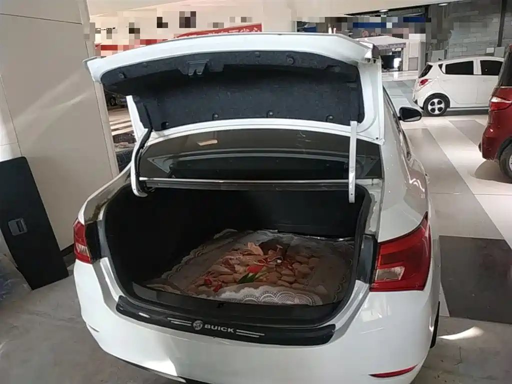 Buick Excelle 2016 15N Automatic Progressive фото 19