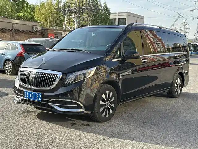 MERCEDES-BENZ VITO 2023